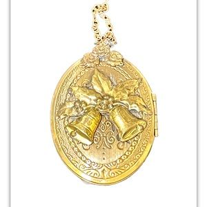 Victoriana Picture Locket Ornament Laguna Beach CA